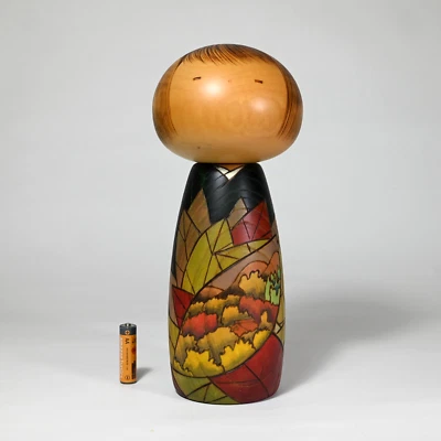 USABURO 雕刻 Kokeshi "Poem of the Mountain",Zelkova 木材 - 大号 11" 2.7 磅 — 第 1/4 张图片