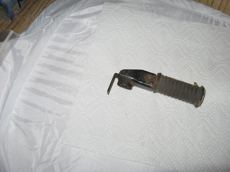 Suzuki GS-1000 1978-1979 estriba 5 Foto 1 de 1