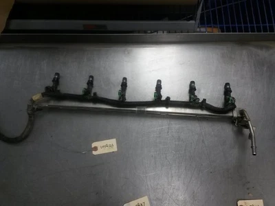 Juego de inyectores de combustible con riel para 02-04 GMC Envoy 4.2 2531385 Foto 1 de 4