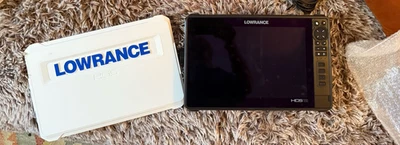 Lowrance HDS-12 LIVE Fishfinder Screen HAS LINES - Activetarget 3 n 1 Transducer - Image 1 of 4