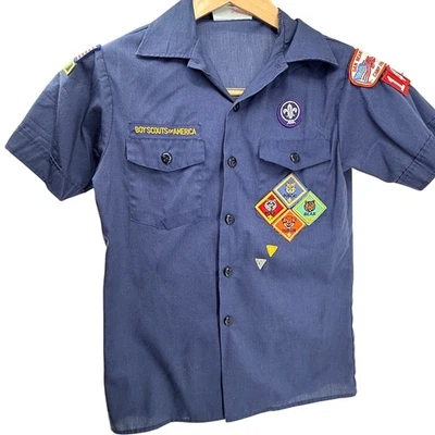 Boys Scouts of America Youth Uniform Shirt Short Sleeve Patches Cub Scout Large - Image 1 of 4