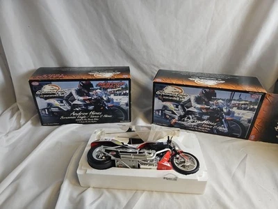 Andrew Hines Screamin Eagle Vance & Hines NHRA Pro Stock Bike 1/9 Diecast #BBYC - Image 1 of 4