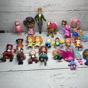 Lot of Nick Jr Nickelodeon Figures Doc Mcstuffins Sofia Jake Neverland Pirates + - Picture 1 of 12