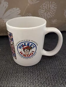 Taza de café Wheres Waldo 1997 Martin Handford animación clásica de dibujos animados - Imagen 1 de 6