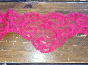 Red Lace Trim 3.5 inch By the Yard - Picture 1 of 3
