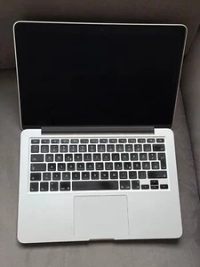 MacBook Pro (Retina 13'', Early 2015) with four adapters and two power adapters - Bild 1 von 12