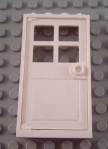 LEGO White 1x4x6 Frame Piece with White Door - Picture 1 of 1