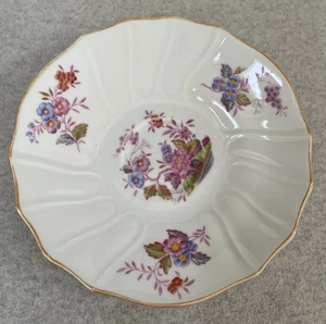 Spode Copeland Saucer Floral Design Bone China Made in England Scalloped Edge - Picture 1 of 3