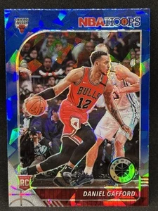 Daniel Gafford 2019-20 Panini Hoops Premium Stock #243 Cracked Ice Prizm (RC) - Picture 1 of 2