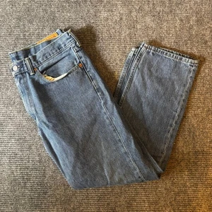 Levi's 505 Herren blau Denim Jeans 34 x 30 klassische Passform Baumwolle Hose dunkle Waschung - Bild 1 von 13