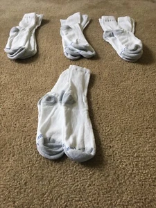 Hanes Boys Crew Socks 8 Pairs Unknown Size White Gray Red - Picture 1 of 9