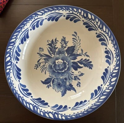 Tigela de servir AERIN Williams- Sonoma “azul marinho” XL 14" grés floral - Imagem 1 de 3