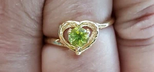 Peridot Labcreated Round Cut Heart Shaped Ring 10kt Solid Yellow Gold - Picture 1 of 12