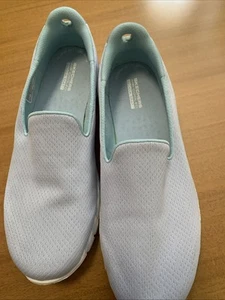 Skechers Pale Blue Slip on Sz 39 - Picture 1 of 7