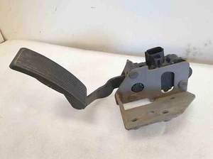 DIESEL THROTTLE PEDAL FORD F250SD F350SD 6.0L PICKUP 2005 FIXED TYPE MOUNT - Picture 1 of 6