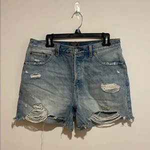Abercrombie and Fitch Jeansshorts Gr. 12 Gr. 31 helle Waschung Sommer Grundnahrungsmittel - Bild 1 von 3