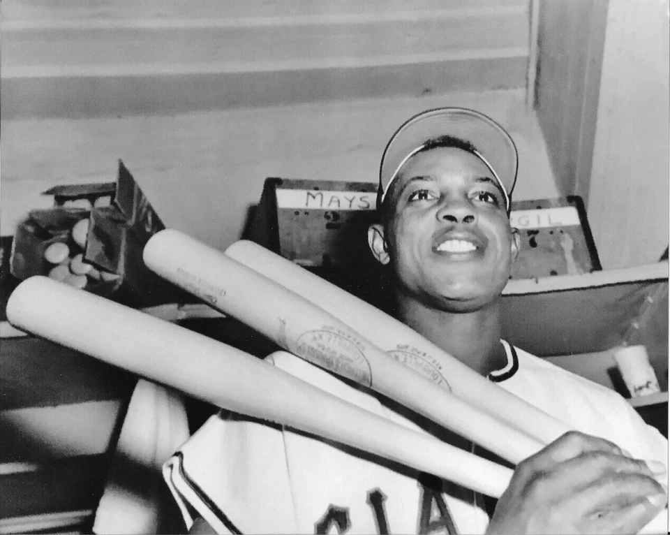 Willie Mays Photo New York Giants 10x8 Baseball Photo 1951-1973 Hall Of Fame MVP - Image 1 of 1