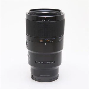 NEW SONY FE 90mm F2.8 Macro G OSS Lens for Full Frame E Mount (SEL90M28G) - Picture 1 of 3