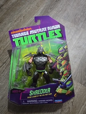 FIGURA DE ACCIÓN TEENAGE MUTANT NINJA TURTLES 2012 REEDICIÓN 2024 SHREDDER  Foto 1 de 4