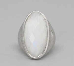Ring - 925 Silber - großer facettierter Mondstein (minimal schimmernd) - breit - Bild 1 von 6