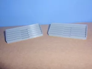 N Scale Bleachers 2 Pack - Gray - Picture 1 of 5