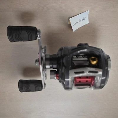 Катушка для заброса приманки DAIWA ALPHAS FINESSE CUSTOM 105HL LH левая 6,8:1 отличное состояние+++ - Изображение 1 из 4