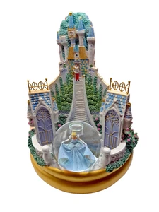 Disney Store Princesa Giratoria Musical Globo de Nieve Cenicienta La Bella Durmiente - Imagen 1 de 20