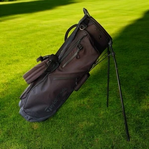 TaylorMade Flex Stand Carry Bag BLACKOUT 5 Way Dual Strap Golf Bag - Picture 1 of 10