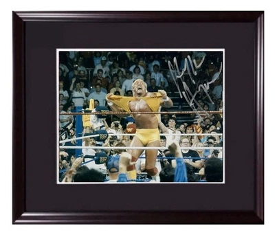 绿巨人霍根签名 8 x 10 带框照片 WWF 摔跤亲笔签名施泰纳真品证明 — 第 1/4 张图片