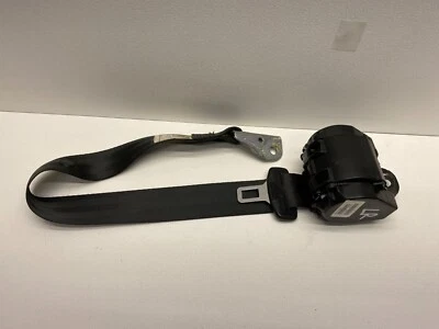 Conjunto retractor cinturón seguridad trasero izquierdo volkswagen jetta wagon golf 2010-2014 Foto 1 de 4