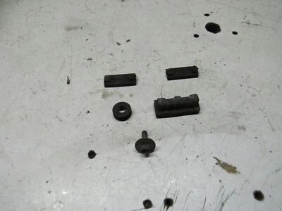 Ojales para tanque de gasolina Honda GL1100 1982 Goldwing Foto 1 de 4