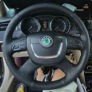 Excelente cubierta de volante antideslizante de cuero cosido a mano para Skoda Octavia A5 - Imagen 1 de 8