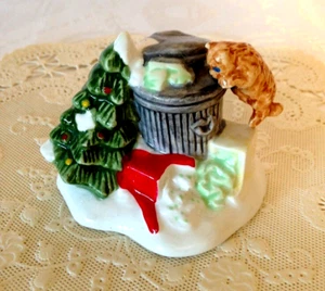 Snow Village Christmas Trash Cat Porcelain Figurine Dept. 56 Accessory - Picture 1 of 4