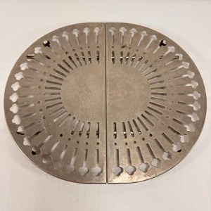 Vintage Kitchen Trivet Hot Plate Folding Aluminum Expandable Counter MCM Decor - Picture 1 of 8