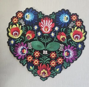 Embroidery Patch With Adhesive To Iron On Clothes - Picture 1 of 2