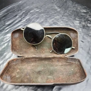 Antike Wilson Runde Brille Drahtbügel Metall Etui Vintage Eyewear 👓🕰️ - Bild 1 von 7