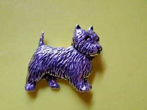 Westie Dog Pin Badge Brooch Pet West Highland Terrier Pewter Badge By A R Brown - Foto 1 di 1