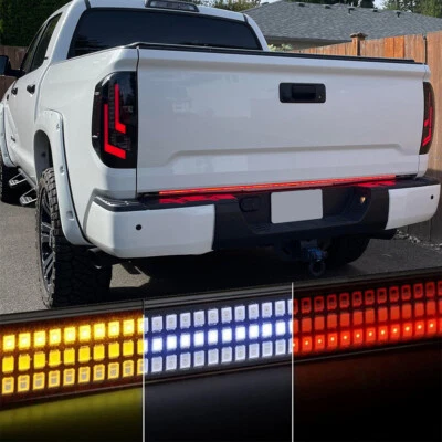 Tira de luz LED de 60" para puerta trasera barra freno señal de giro inversa para Toyota Tundra 4X4 Foto 1 de 4