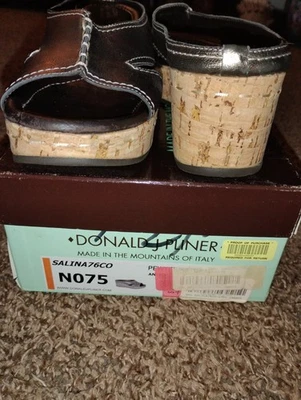 Donald J Pliner cuñas negras sin cordones hechas en Italia Salina verde oliva Metallica Foto 1 de 3