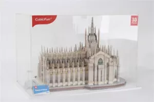 DUOMO DI MILANO 3D SCALA 1/290 CON DETTAGLIO INTERNI MONTATO IN VETRINA - Foto 1 di 7