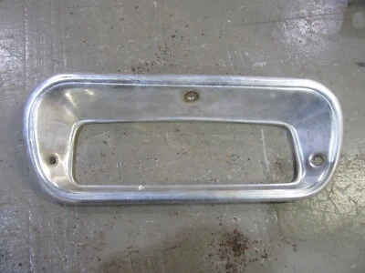 Chevrolet 1962-1966 camioneta capó delantero intermitente luz moldura bisel pieza Foto 1 de 2