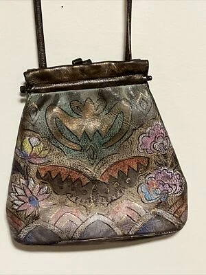 Bolso de mano bandolera de cuero pintado a mano firmado por JANE YOO Foto 1 de 4