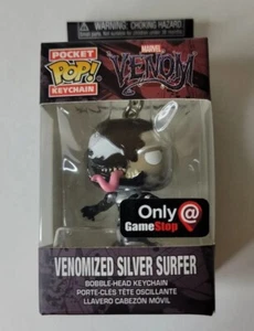 Funko Pocket Pop Llavero Marvel Venomizado Plata Surfer Exclusivo GameStop - Imagen 1 de 6