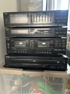 Sistema de música estéreo JIL, reproductor de cintas, sintonizador AM/FM + 5 cambiadores de discos + probado AMP - Imagen 1 de 9