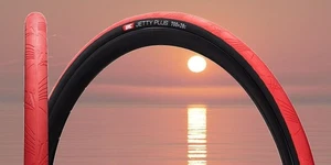 IRC Tire Jetty Plus Fahrradreifen, 700 x 32C, Sunset Red, 1 Reifen, 190210_ - Bild 1 von 1