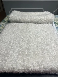 Pair of Crate & Barrel White Aubree Boucle Pillow Covers 18x18” - Picture 1 of 13