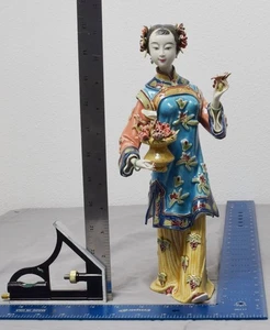 Shiwan Ceramic Figurine FLORIST GIRL Oriental Lady Porcelain 11" Post-WWII - Picture 1 of 9