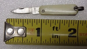 Small Novelty Pocket Knife from the 70's - Picture 1 of 11