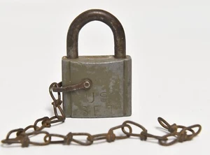 VINTAGE INDUSTRIAL U.S. SET PADLOCK WITH CHAIN   NO KEY - Picture 1 of 4