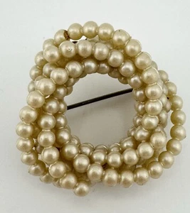 Vintage Kunstperlen 3 Strang goldfarben Kreis Kranz Brosche Anstecknadel - Bild 1 von 3